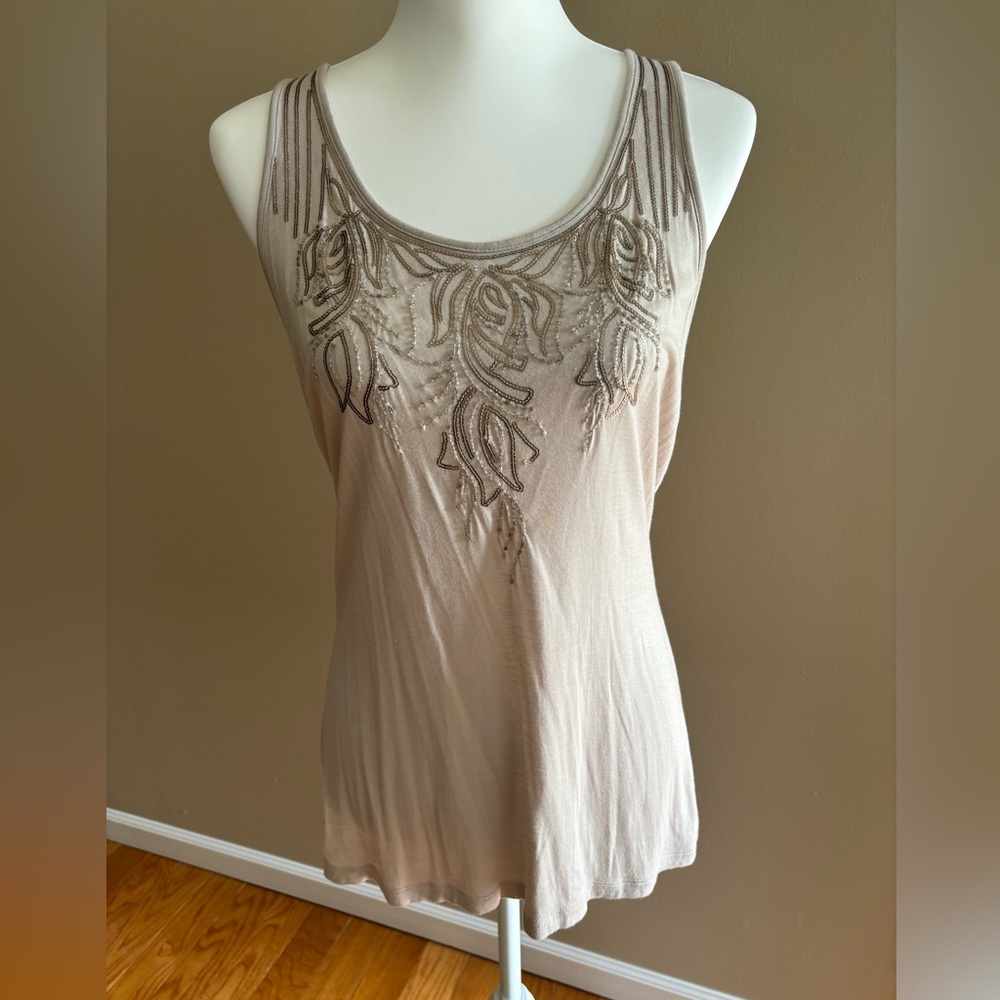 Women’s beige tank top with sequins. Sz Med.